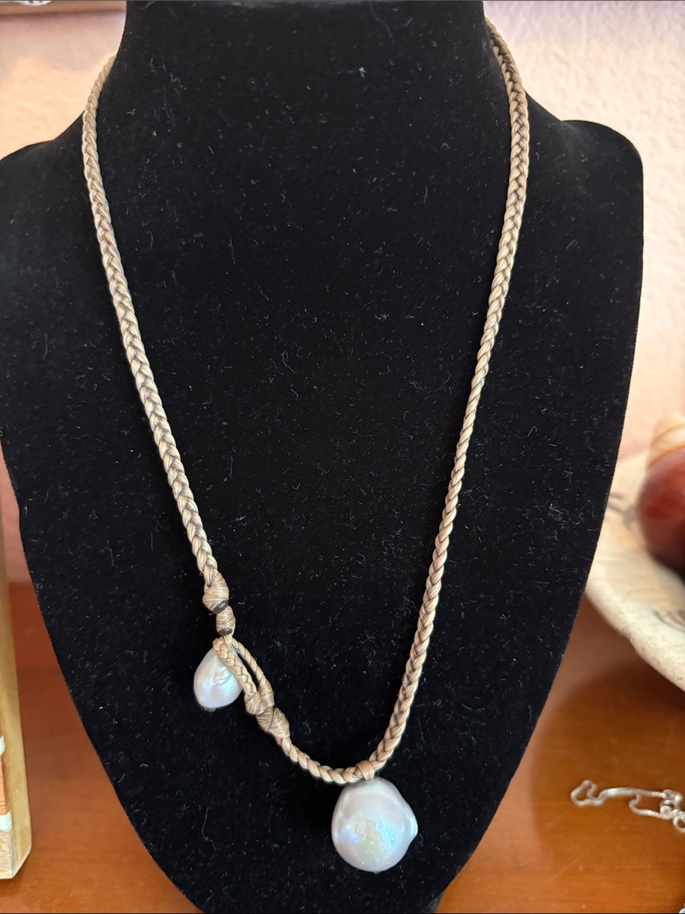 Hand made in Hawaii. Elegant Pearl Pendant Rope Necklace - Beige